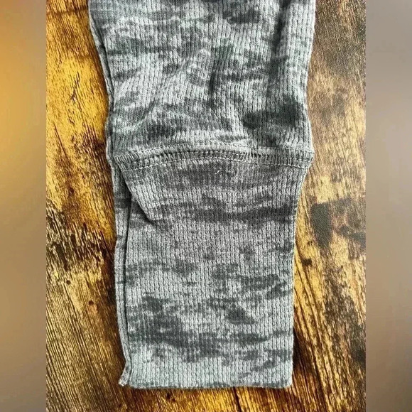 Next Level apparel | women’s t-shirt. Size: L - Picture 9 of 9